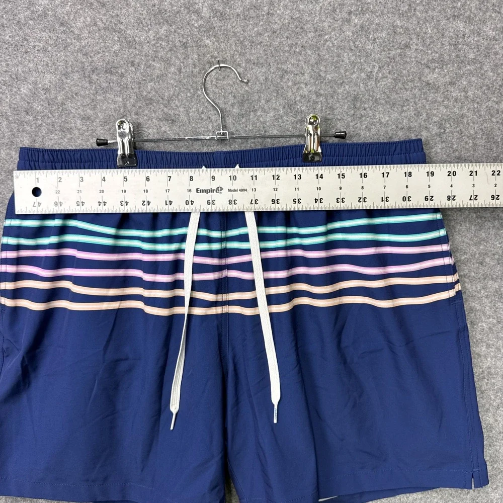 Chubbies Swim Trunks XXL Navy Blue Multi Color Stripe 5.5 Inseam Stretch Retro